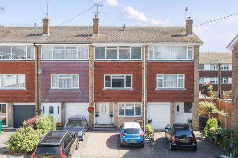 13 Beverley Close, Gillingham, ME8 9HG