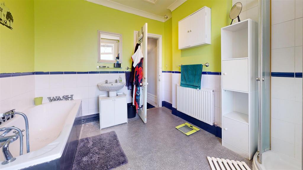 4-Osborne-Terrace-Bathroom.jpg