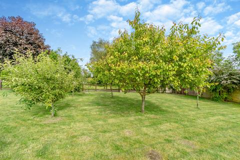 4 bedroom detached house for sale, Helmdon Brackley, Northants, NN13 5QA