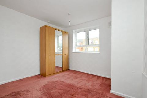 2 bedroom flat to rent, Howard Road, Stoke Newington