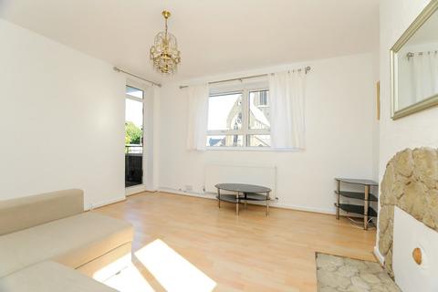 2 bedroom flat to rent, Howard Road, Stoke Newington