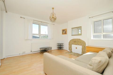 2 bedroom flat to rent, Howard Road, Stoke Newington