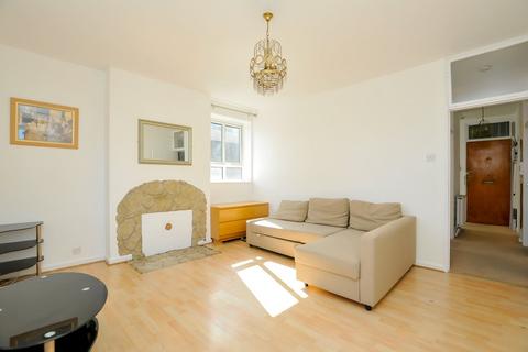 2 bedroom flat to rent, Howard Road, Stoke Newington