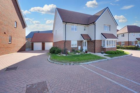 5 bedroom detached house for sale, Skipper Gardens, Coxheath, ME17