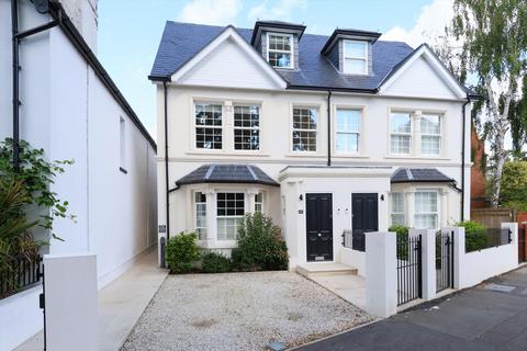 2 bedroom flat for sale, Thames Street, Weybridge, Surrey, KT13