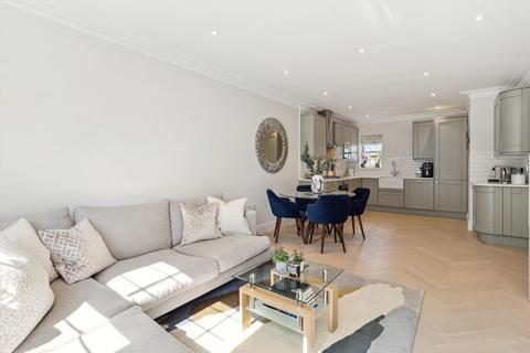 2 bedroom flat for sale, Thames Street, Weybridge, Surrey, KT13