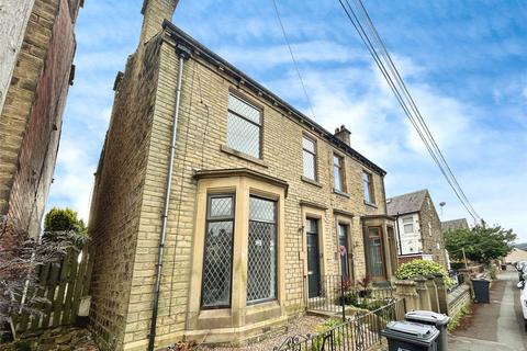 3 bedroom semi-detached house to rent, Senior Street, Moldgreen, Huddersfield, HD5