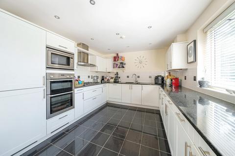 3 bedroom duplex for sale, Carew Road, Northwood, Middlesex