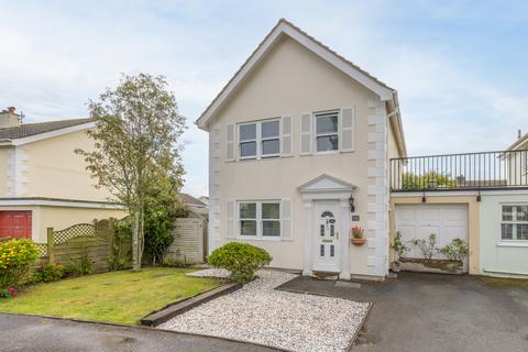 4 bedroom semi-detached house for sale, 5  Guildown Close, Castel, Guernsey