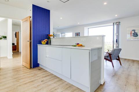 6 bedroom house for sale, Gundreda Road, East Sussex