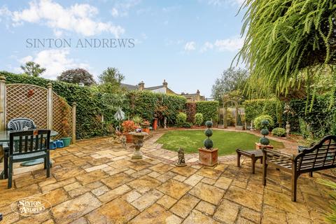 79 The Avenue, London, W13 8JS