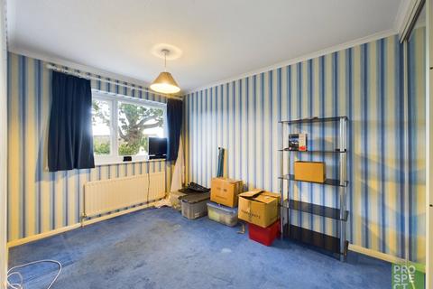 61 Foxley Close, Blackwater, Camberley, GU17 0JY