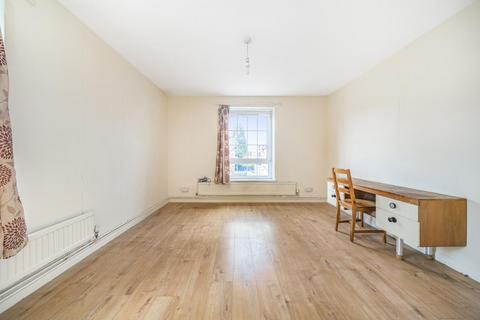 2 bedroom flat for sale, Turnham Road, Brockley