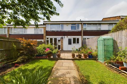 14 Aycliffe Drive, Hemel Hempstead, HP2 6DE