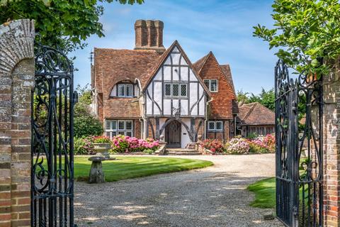 6 bedroom detached house for sale, The Close, Aldwick Bay Estate, Aldwick, West Sussex