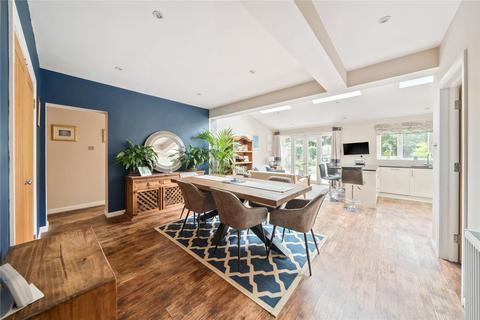 51 Manor Drive, Hinchley Wood, Esher, KT10 0AZ