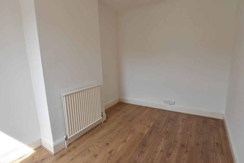 Bedroom 4.JPG
