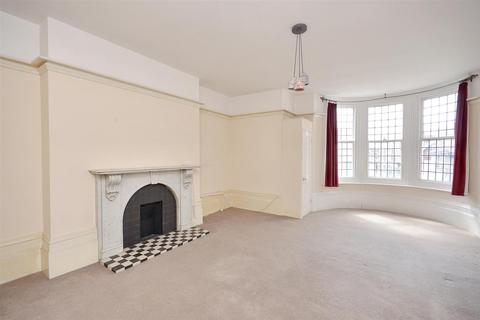 2 bedroom flat for sale, Spencer Road, Eastbourne