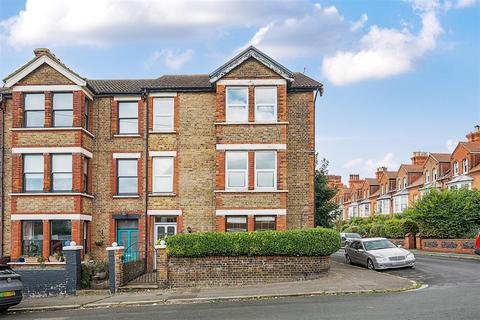 5 bedroom end of terrace house for sale, Lyndhurst Road, Ramsgate CT11