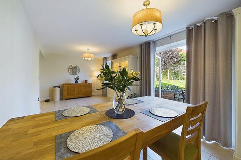 5 Beeston Road, Higher Kinnerton, Chester, CH4 9EA