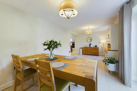 5 Beeston Road, Higher Kinnerton, Chester, CH4 9EA
