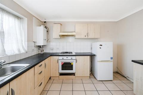 2 bedroom house for sale, Banbury Road, Walthamstow