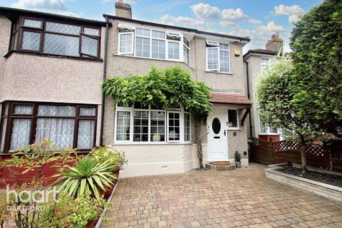 3 bedroom end of terrace house for sale, Savoy Road, Dartford