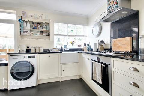 26 Savoy Road, Dartford, DA1 5AW