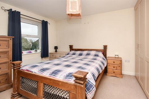 5 bedroom terraced house for sale, Trent Square, Gillingham