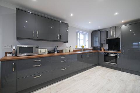 7, Branwell Lodge The Strone, Apperley Bridge, Bradford, BD10 0NY
