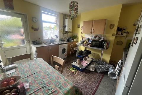 3 bedroom terraced house for sale, Shobnall Road, Burton-On-Trent DE14