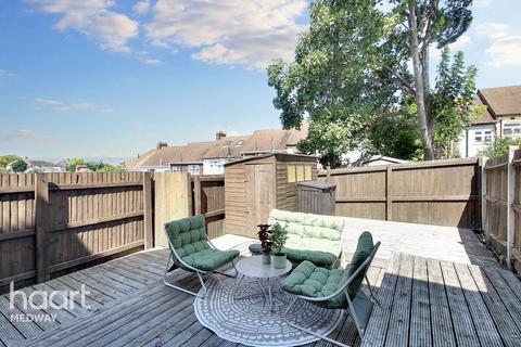 15 Carpenters Close, Rochester, ME1 2QH