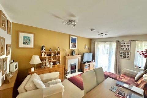 22 Ebdon Way, Torquay, TQ1 4FE