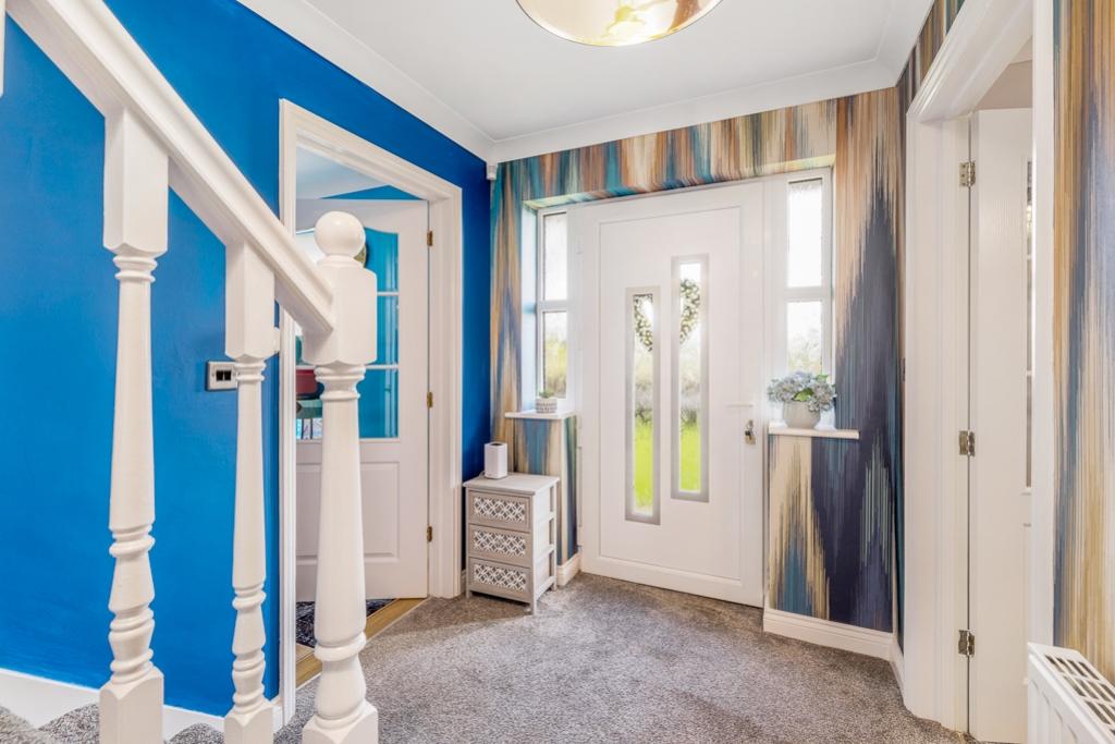 5 Richard Busby Way (Lutton)-14