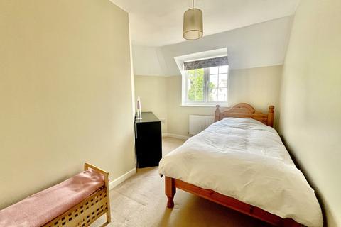 31 Elder Crescent, Lindford, Bordon, GU35 0RF