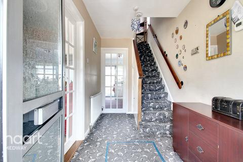 49 Lingley Drive, Wainscott, Rochester, ME2 4ND