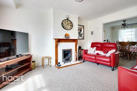 49 Lingley Drive, Wainscott, Rochester, ME2 4ND