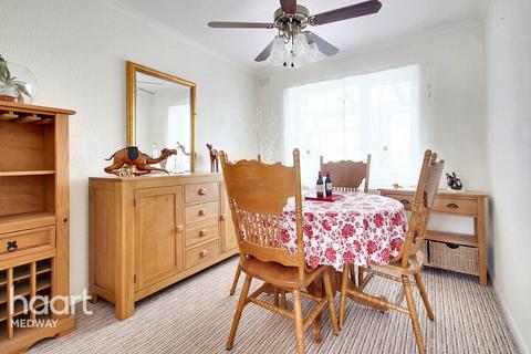 49 Lingley Drive, Wainscott, Rochester, ME2 4ND