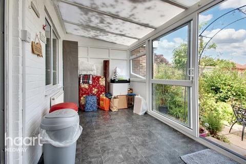 49 Lingley Drive, Wainscott, Rochester, ME2 4ND