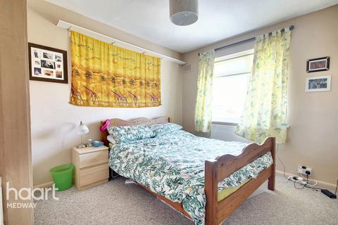 49 Lingley Drive, Wainscott, Rochester, ME2 4ND