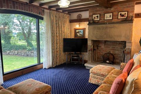 2 bedroom cottage to rent, Clay Cross S45