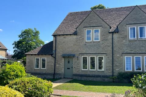 2 bedroom retirement property for sale, Lygon Court, Fairford, Gloucestershire, GL7