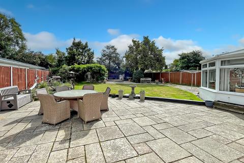 4 bedroom bungalow for sale, The Street, East Preston, Littlehampton