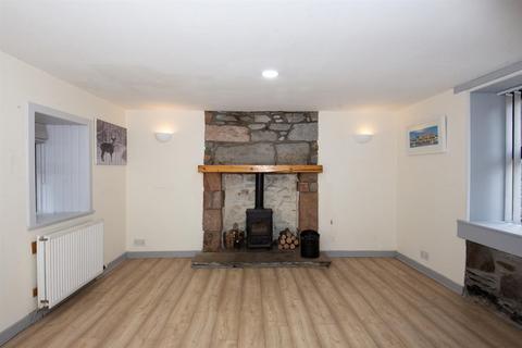 Avondale, 110 Main Street, Tomintoul, Ballindalloch, AB37 9HA