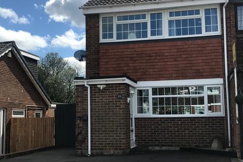 3 bedroom semi-detached house for sale, Renshaw Drive, Swadlincote, DE11