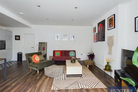 1 bedroom flat for sale, Esplanade Gardens, Scarborough