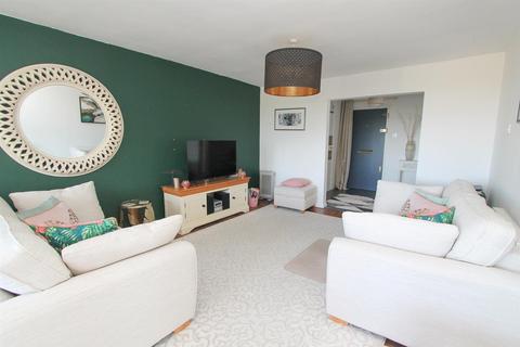 2 bedroom flat for sale, Shirley Road, Wallington SM6