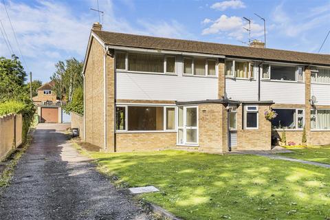 3 bedroom end of terrace house for sale, Finchams Close, Linton CB21