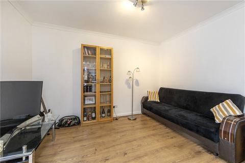 2 bedroom flat for sale, Replingham Road, Southfields, SW18