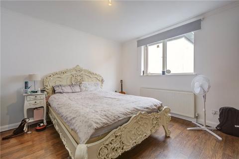 2 bedroom flat for sale, Replingham Road, Southfields, SW18